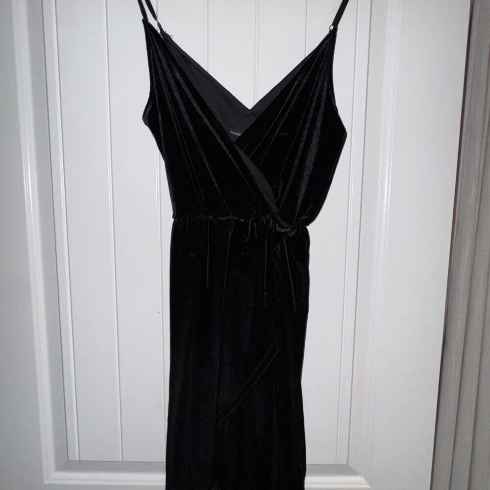 NWT A&F Black Velvet Wrap Mini Dress